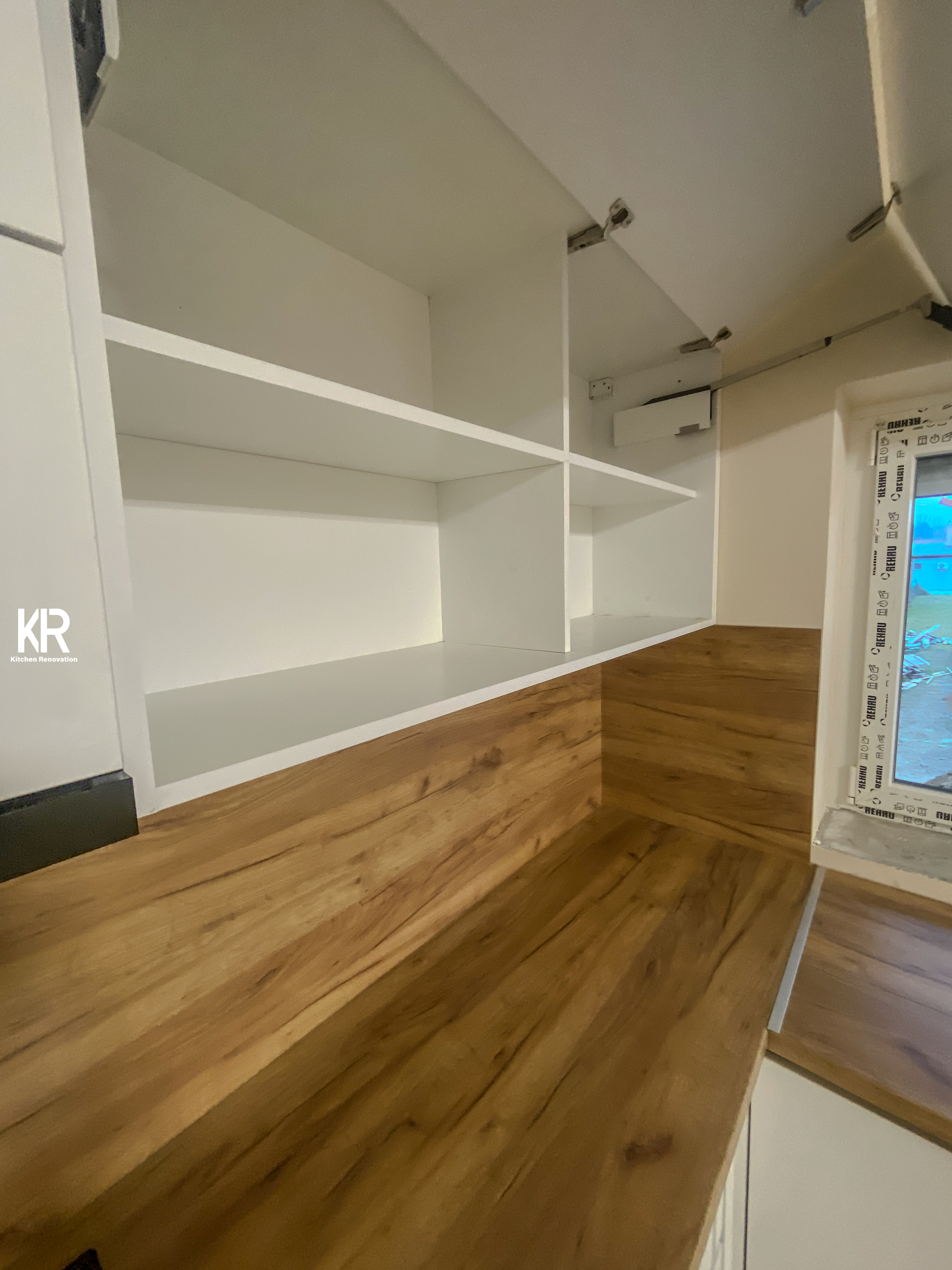 Egyedi bútor munka 3